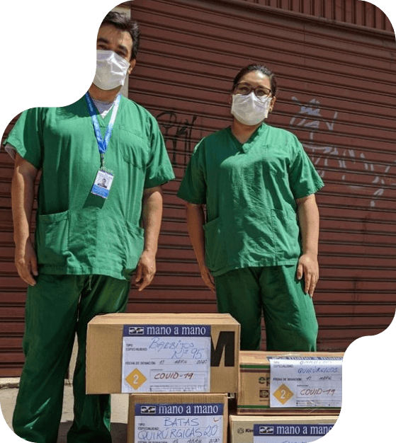 donors gathered in a picture